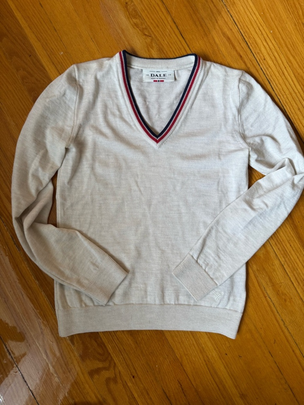 Dale Of Norway Womens Cream V-Neck Sweater Wool with Preppy Logo Trim